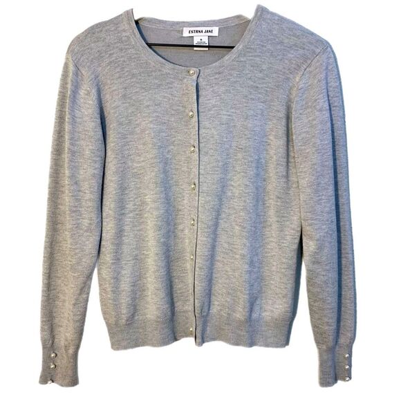 ESTRNA Cardigan Women’s Small Gray Scoop Neck Button Faux Pearl Buttons. - Picture 1 of 10